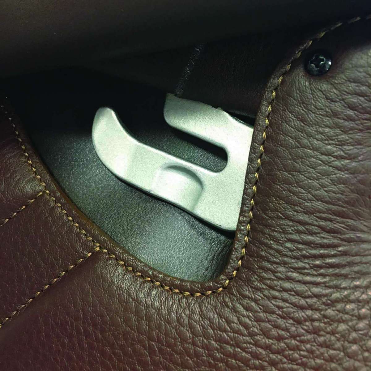 Bates Pony Elevation+ Jump Saddle - Image 7